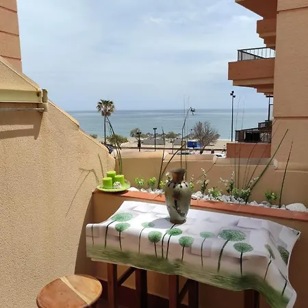 Atico Castillo Primera Linea Playa アパート *