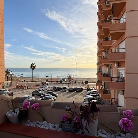 Atico Castillo Primera Linea Playa * フエンヒロラ