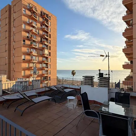 Atico Castillo Primera Linea Playa * フエンヒロラ